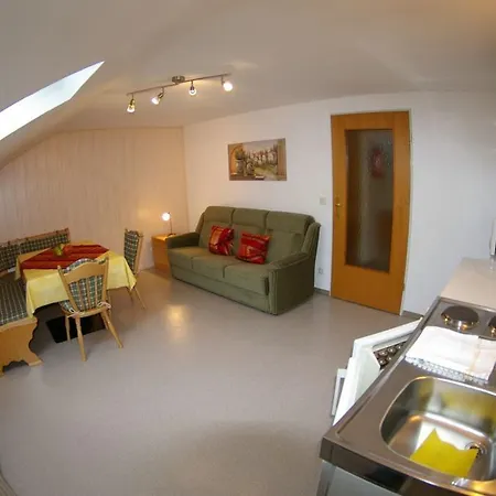 Penzion Gaestehaus Wiesenhof 3*