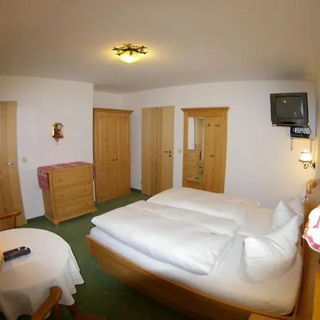 Gaestehaus Wiesenhof Guest house 2*
